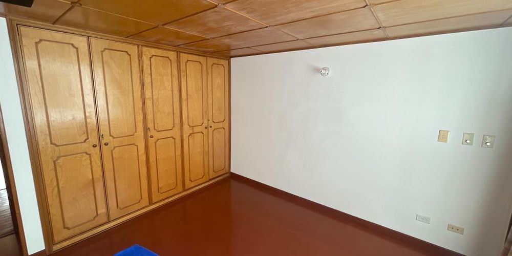 Apartamento de 3 alcobas en venta en Santa Barbara Central, Bogotá, 187 m² · foto 23 de 24