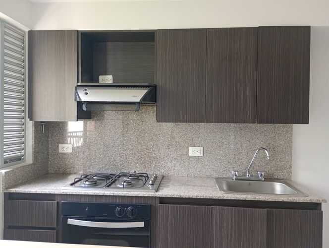 Apartamento de 2 alcobas en arriendo en Laureles, Medellín, 65 m² · foto 7 de 19