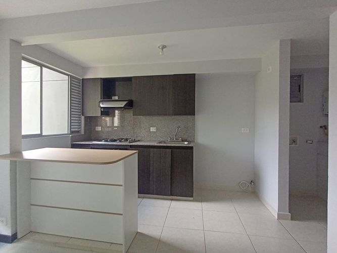 Apartamento de 2 alcobas en arriendo en Laureles, Medellín, 65 m² · foto 6 de 19