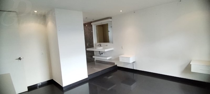 Apartamento en arriendo en El Poblado, Medellín · foto 13 de 15