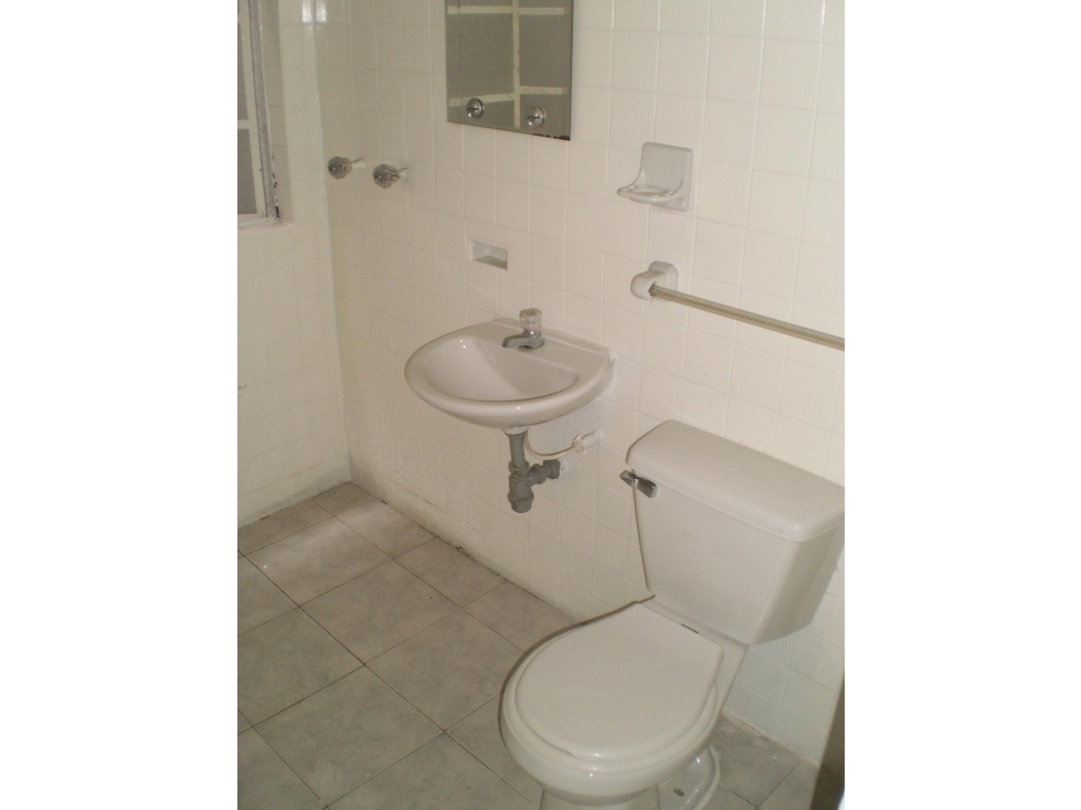 Casa en venta en Barrios Unidos, Bogotá · foto 10 de 24