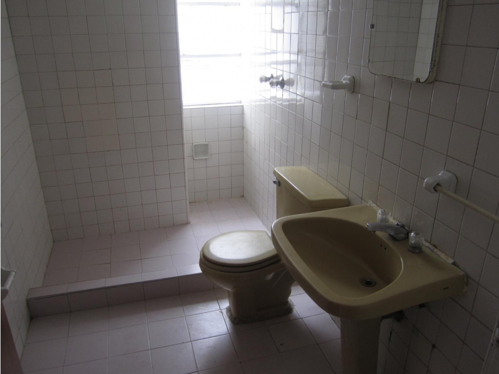 Casa en venta en Barrios Unidos, Bogotá · foto 16 de 24
