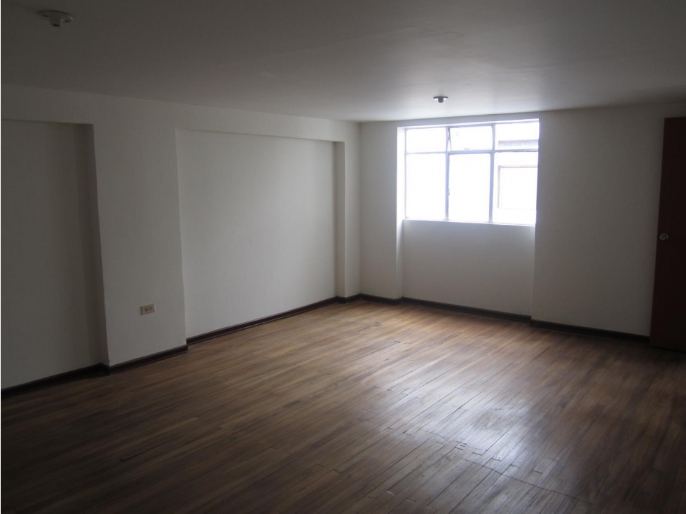 Casa en venta en Barrios Unidos, Bogotá · foto 17 de 24