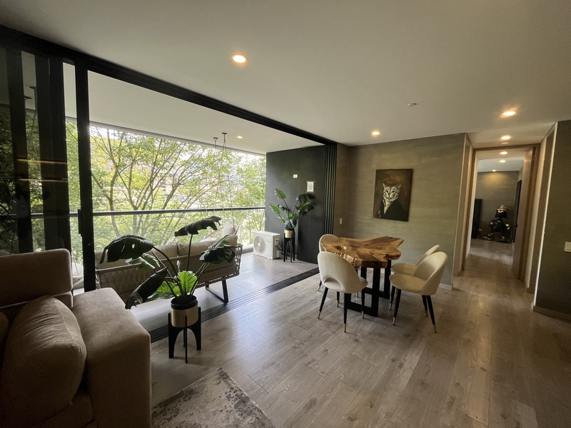 Apartamento en arriendo en Altos Del Poblado, Medellín · foto 2 de 14