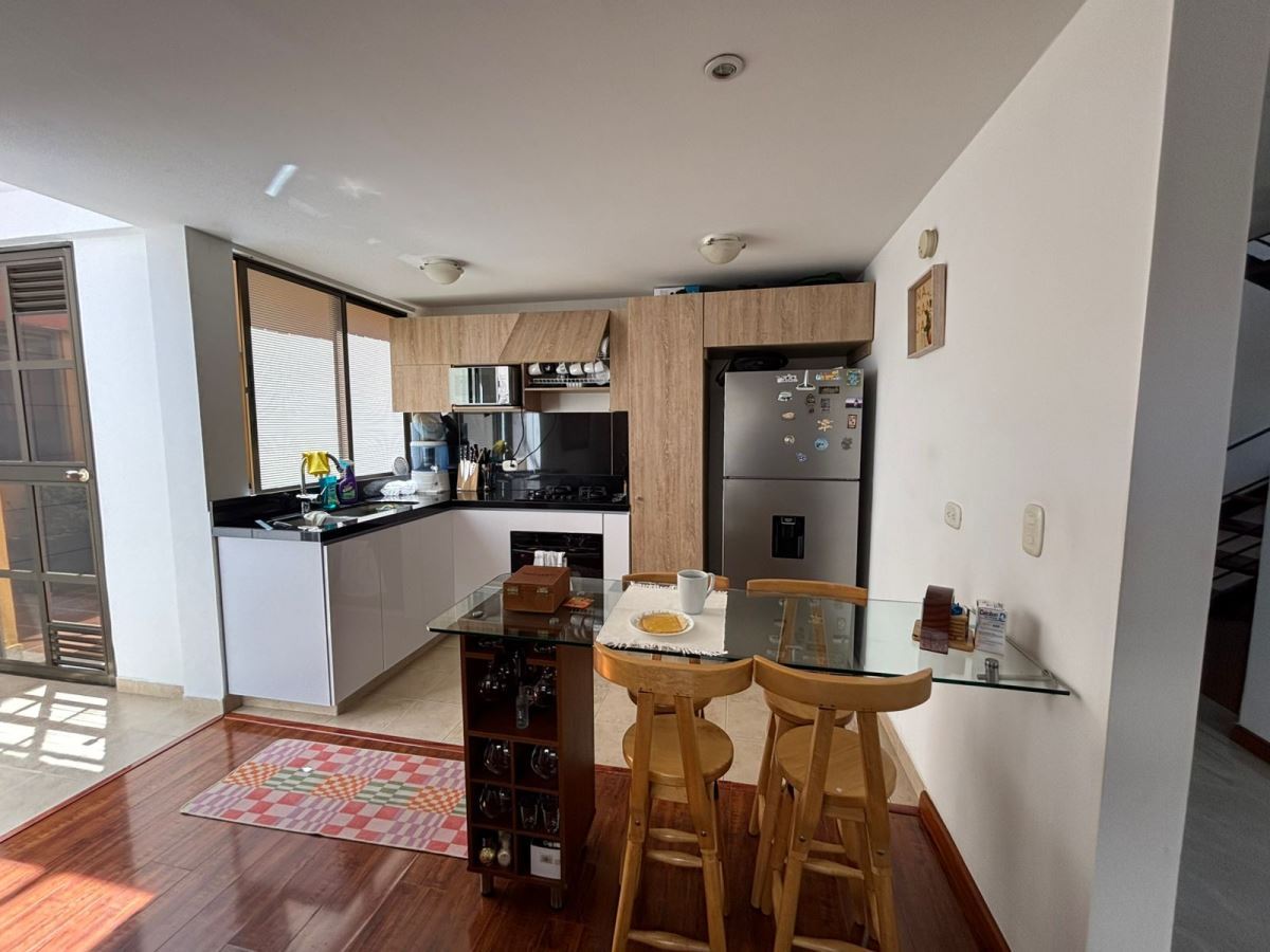 Casa en venta en Engativá, Bogotá · foto 8 de 24