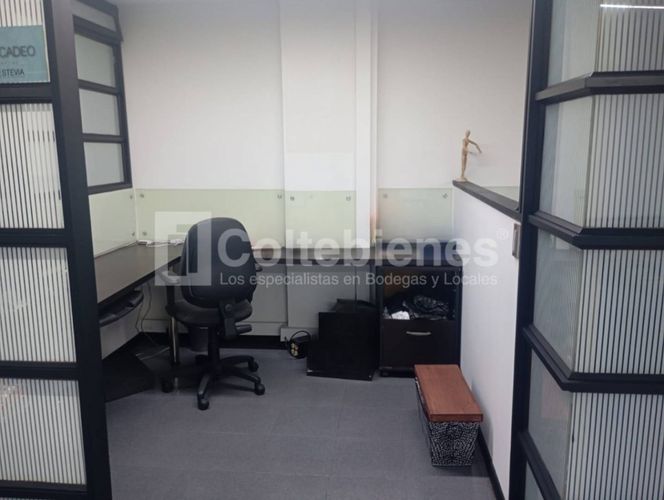 Bodega en arriendo en El Poblado, Medellín, 387 m² · foto 16 de 21