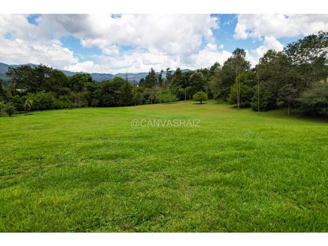 Lote en venta en San Nicolas, La Ceja, 9411 m² · foto 4 de 10