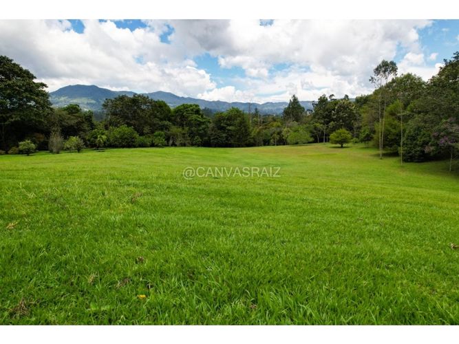 Lote en venta en San Nicolas, La Ceja, 9411 m² · foto 5 de 10