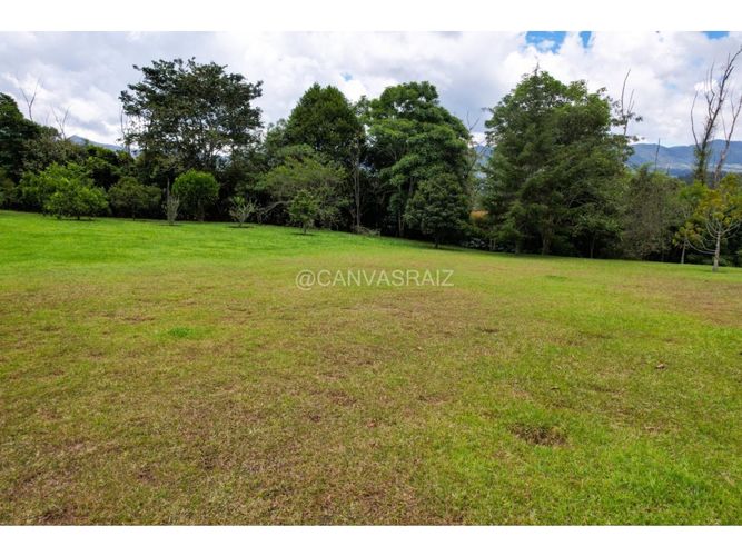 Lote en venta en San Nicolas, La Ceja, 9411 m² · foto 6 de 10
