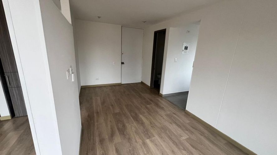 Apartaestudio en venta en Engativá, Bogotá, 35 m² · foto 3 de 14