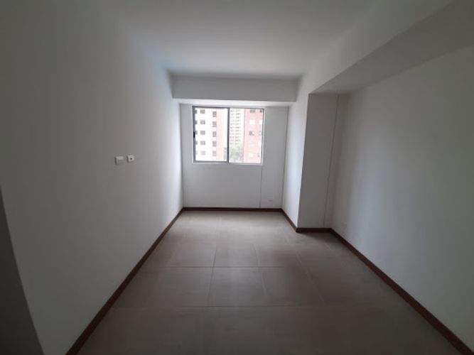 Apartamento de 3 alcobas en venta en San Jose Obrero, Bello, 82 m² · foto 4 de 18