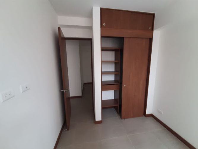 Apartamento de 3 alcobas en venta en San Jose Obrero, Bello, 82 m² · foto 8 de 18