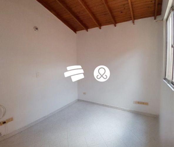 Casa de 4 alcobas en venta en La Navarra, Bello, 73 m² · foto 2 de 6