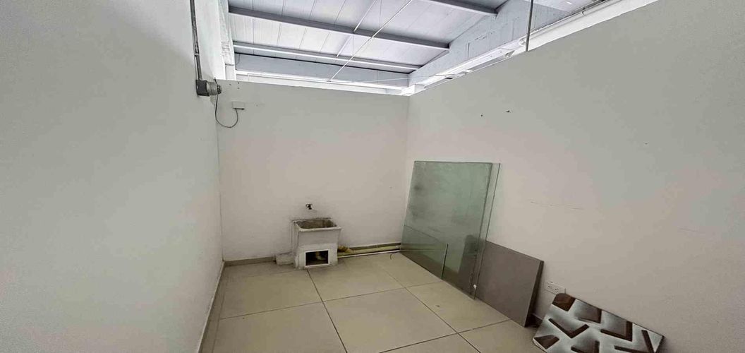 Local en arriendo en Ub. Villa Fanny, Dosquebradas, 104 m² · foto 14 de 14