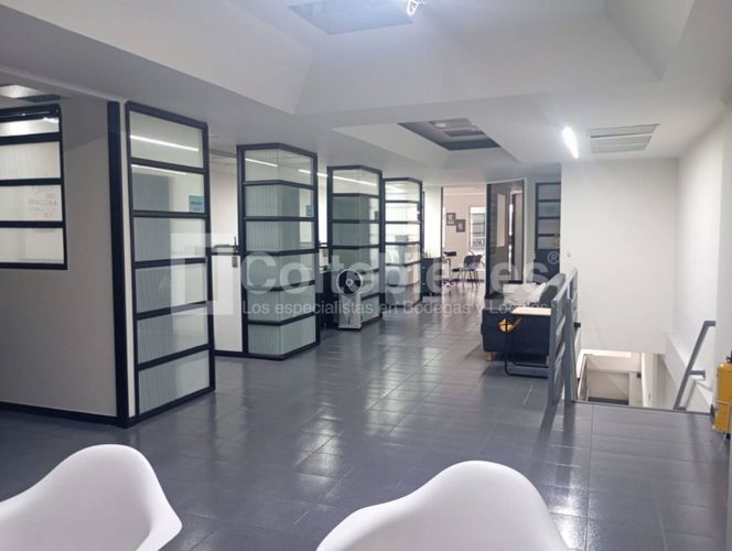 Bodega en venta en El Poblado, Medellín, 387 m² · foto 17 de 21