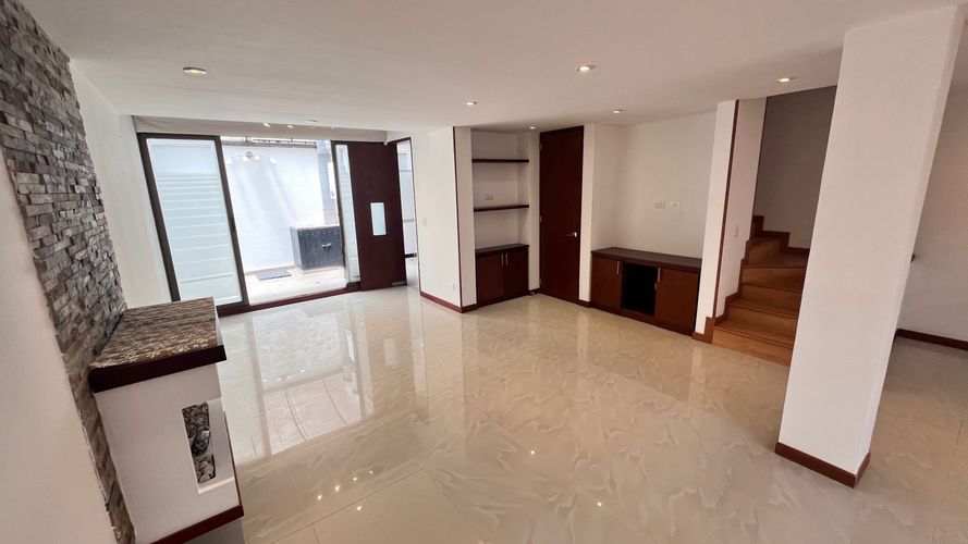 Casa de 4 alcobas en venta en Cota, 170 m² · foto 3 de 24