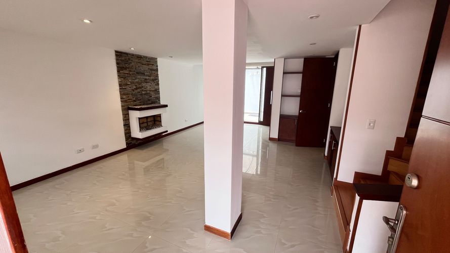 Casa de 4 alcobas en venta en Cota, 170 m² · foto 4 de 24