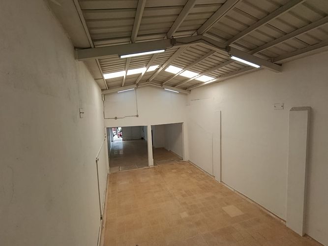 Bodega en arriendo en Boston, Medellín, 277 m² · foto 13 de 18