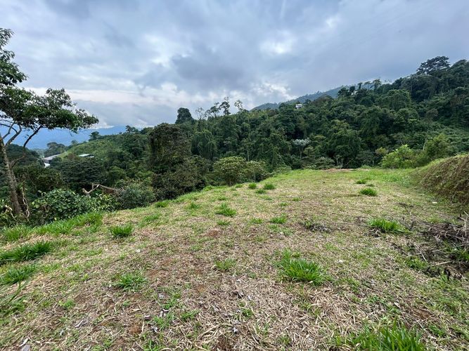 Lote en venta en Gaitan, Dosquebradas, 2400 m² · foto 5 de 15