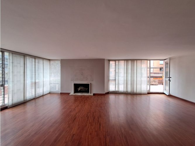 Apartamento en venta en Chapinero, Bogotá, 220 m² · foto 3 de 24