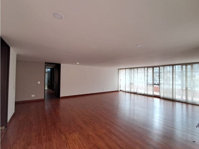 Apartamento en venta en Chapinero, Bogotá, 220 m² · foto 4 de 24