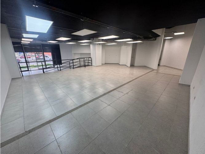 Local en arriendo en Antonia Santos Centro, Bucaramanga, 150 m² · foto 4 de 12
