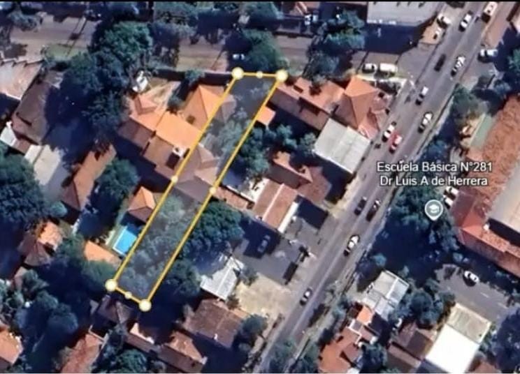 Imperdible oferta, 863 m2, Sucre casi Denis Roa, Barrio San Cristobal