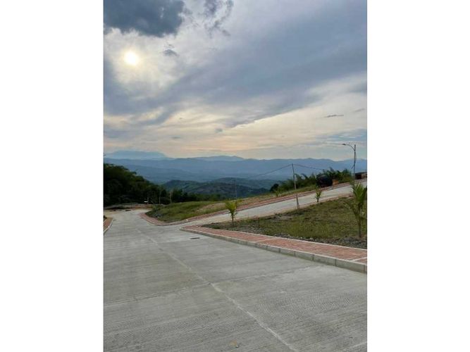 Lote en venta en La Cabaña, Manizales · foto 3 de 4