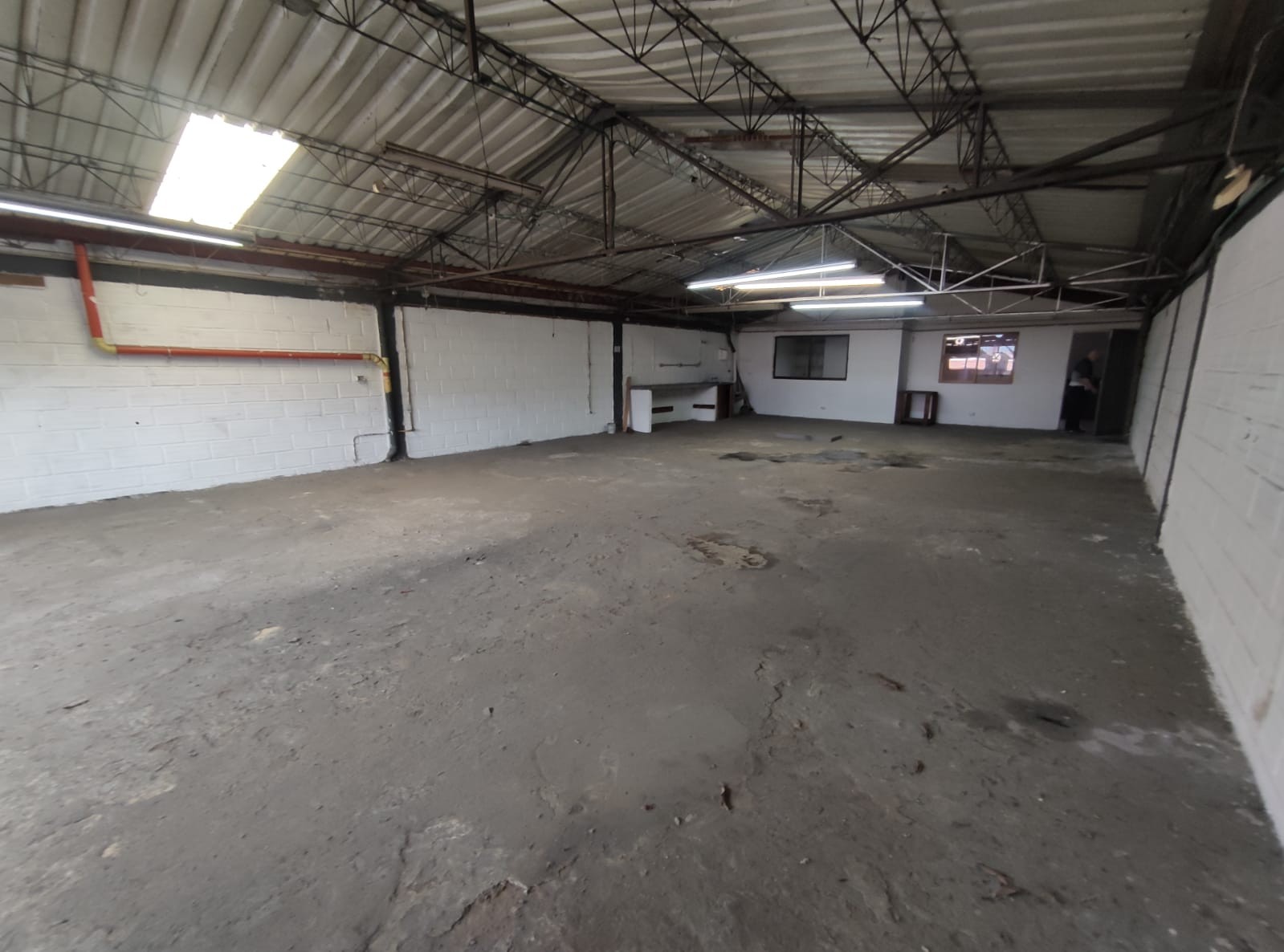 Warehouse for sale in Belén, Medellín 2