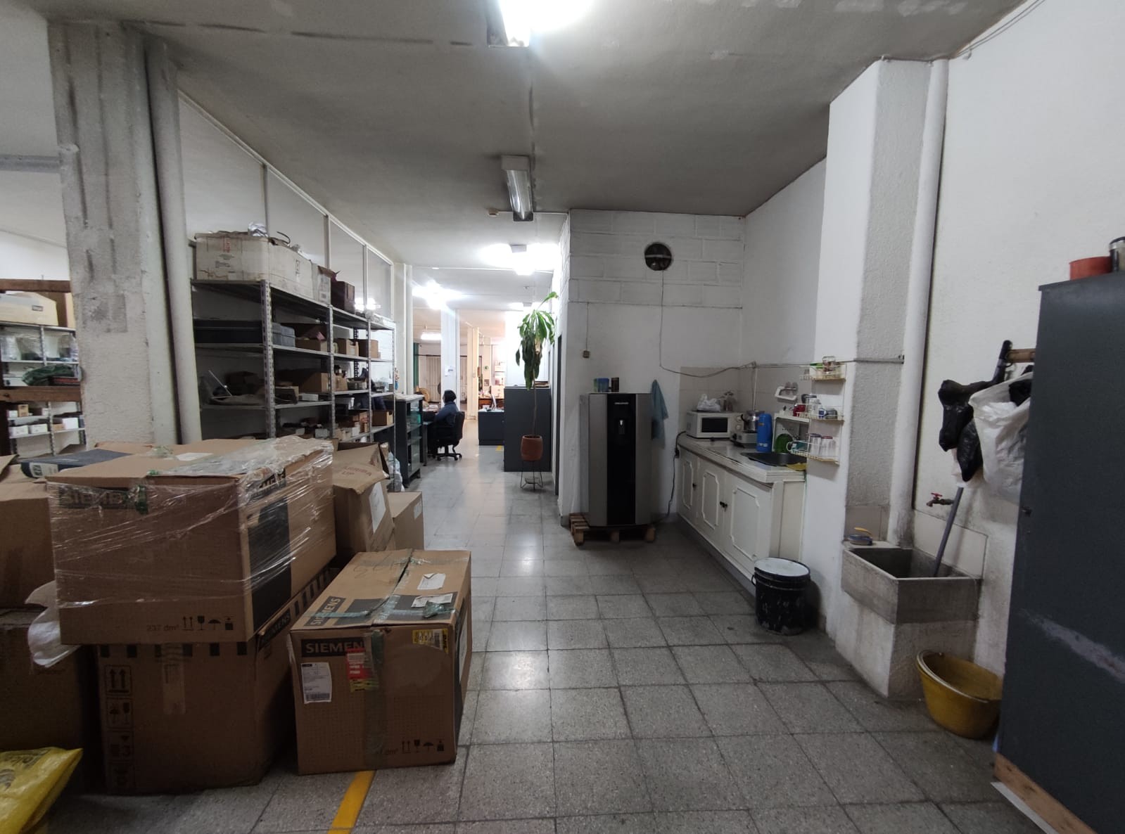 Warehouse for sale in Belén, Medellín 5