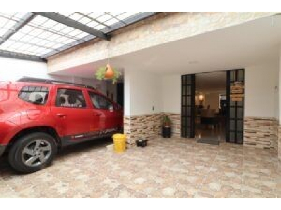 Casa en venta en Minuto De Dios, Bogotá · foto 2 de 14
