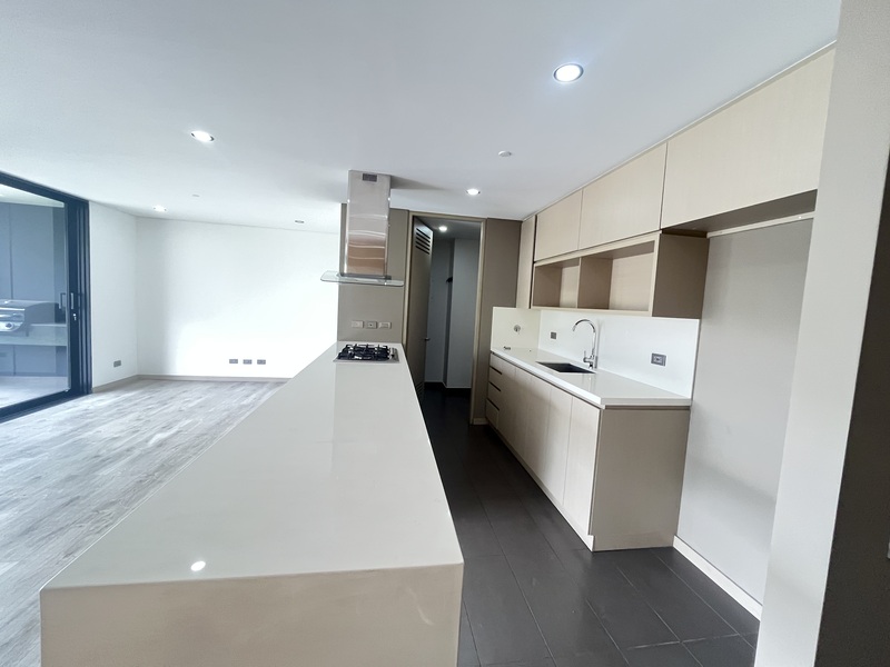 Apartamento en arriendo en Altos Del Poblado, Medellín · foto 2 de 14