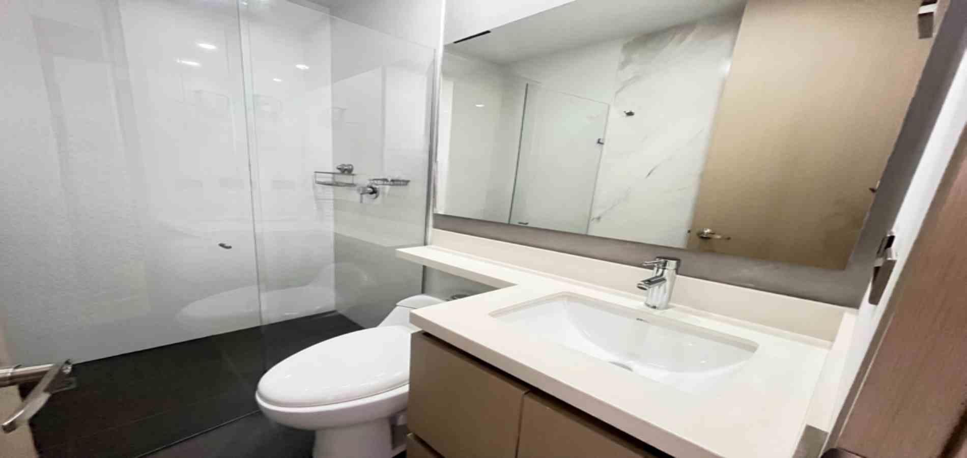 Apartamento en arriendo en Altos Del Poblado, Medellín · foto 10 de 14