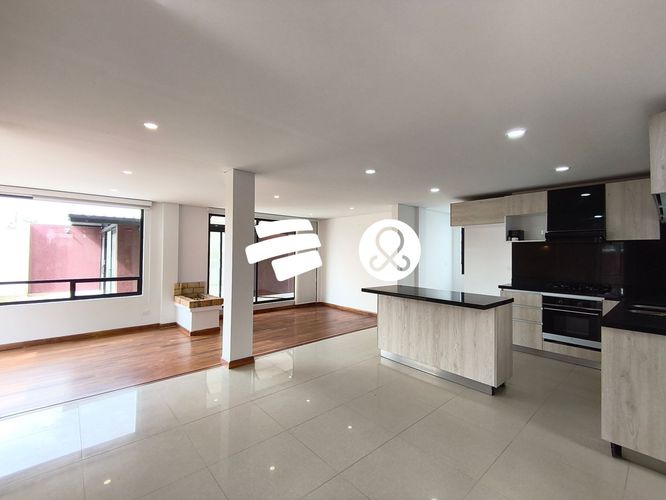 Casa de 3 alcobas en venta en Pueblo Viejo, Cota, 585 m² · foto 3 de 24