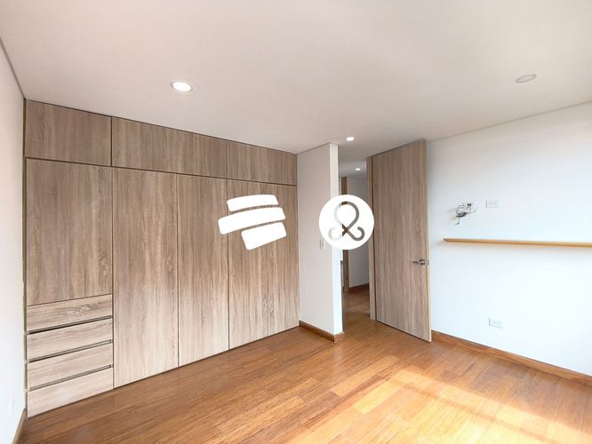 Casa de 3 alcobas en venta en Pueblo Viejo, Cota, 585 m² · foto 4 de 24