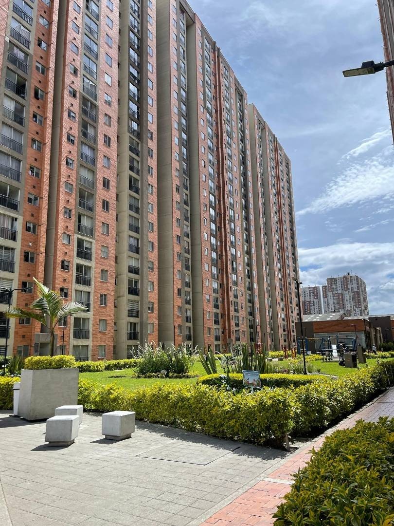 Apartamento de 2 habitaciones en venta en Madelena, Bogotá — imagen 1 de 28