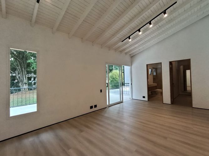 Casa de 3 alcobas en arriendo en El Poblado, Medellín, 320 m² · foto 14 de 20