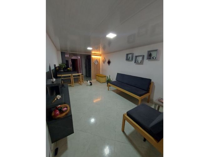 Casa de 4 alcobas en venta en Bombona No.2, Medellín, 100 m² · foto 4 de 23