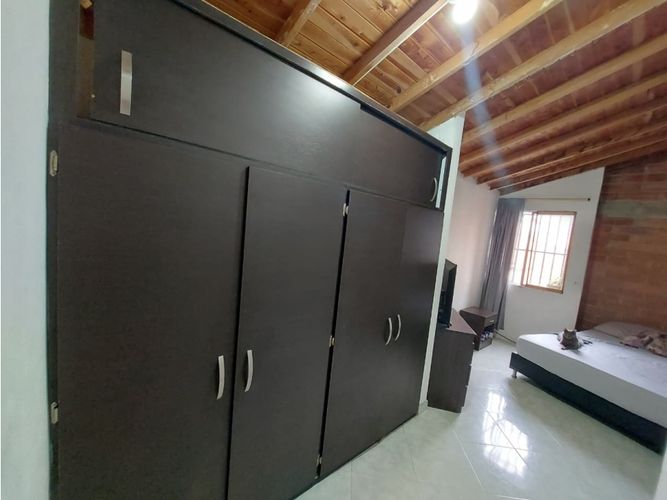 Casa de 4 alcobas en venta en Bombona No.2, Medellín, 100 m² · foto 13 de 23