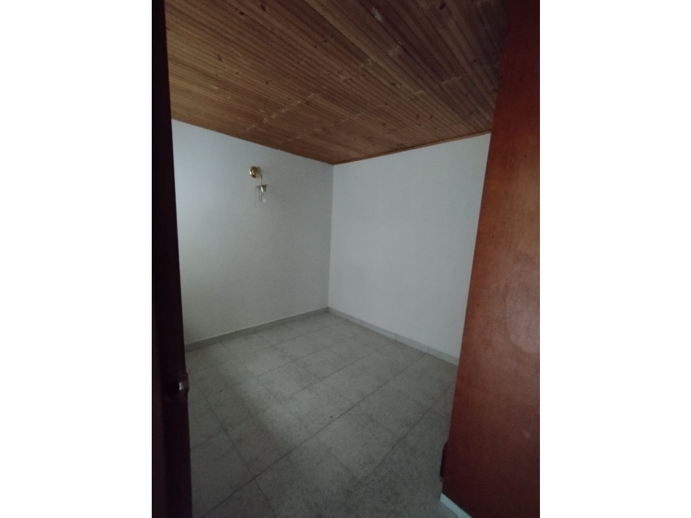 Casa en venta en Ciudad Jardin Sur, Bogotá · foto 3 de 14
