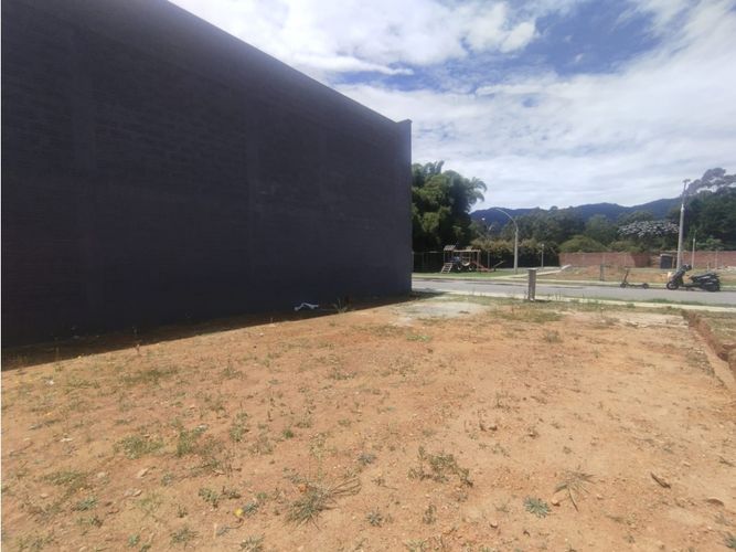 Lote en venta en El Tambo, La Ceja, 115 m² · foto 3 de 4