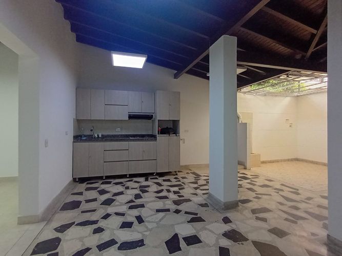 Oficina en arriendo en La America, Medellín, 200 m² · foto 15 de 18