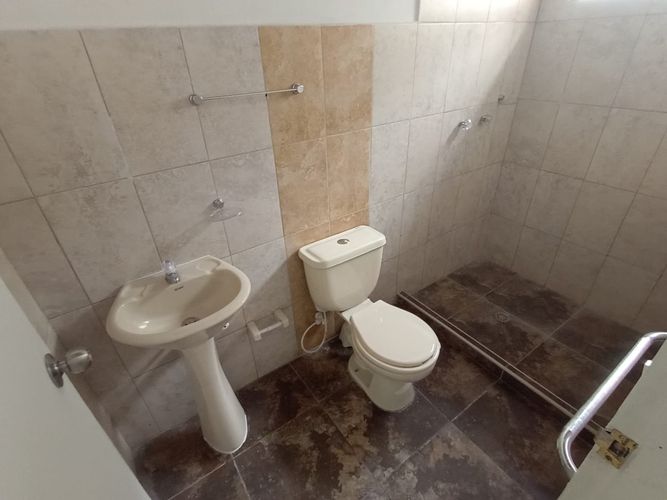 Oficina en arriendo en La America, Medellín, 200 m² · foto 18 de 18