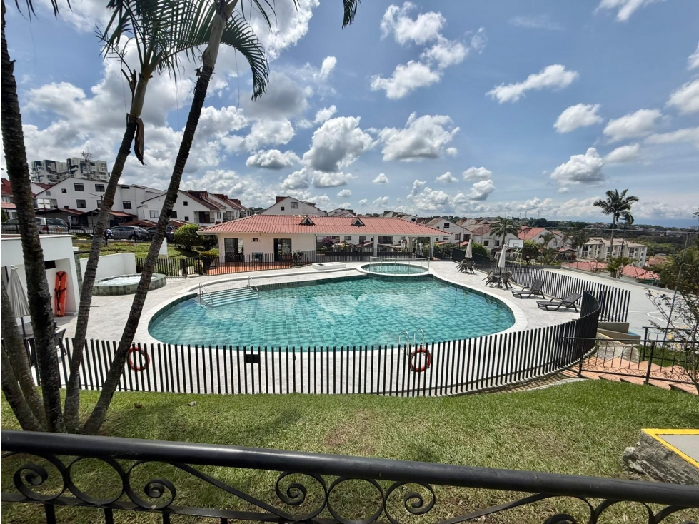 Casa en venta en Avenida Sur, Pereira · foto 2 de 24