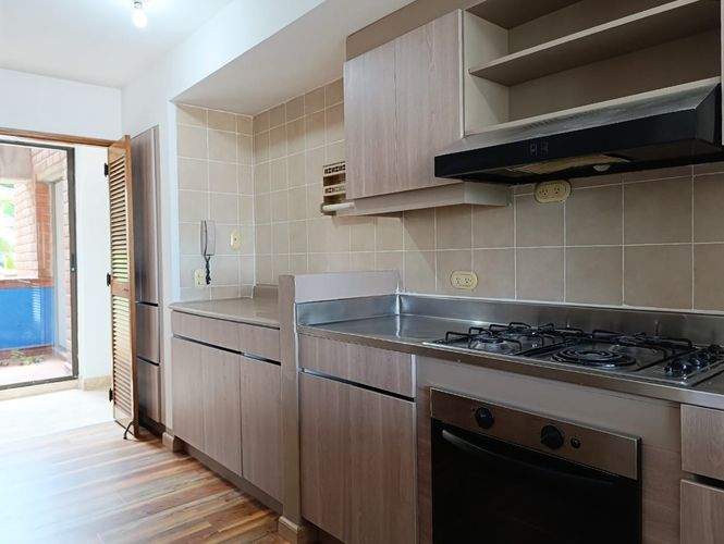Apartamento de 3 alcobas en arriendo en El Poblado, Medellín, 164 m² · foto 6 de 20