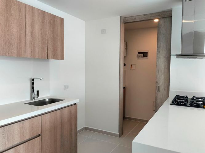 Apartamento de 1 alcoba en venta en El Poblado, Medellín, 56 m² · foto 6 de 13