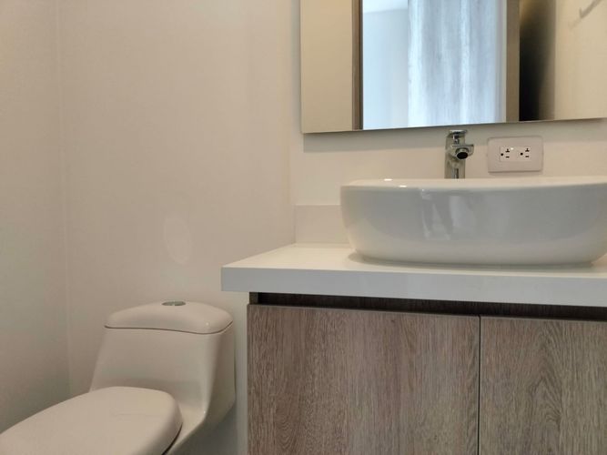 Apartamento de 1 alcoba en venta en El Poblado, Medellín, 56 m² · foto 12 de 13