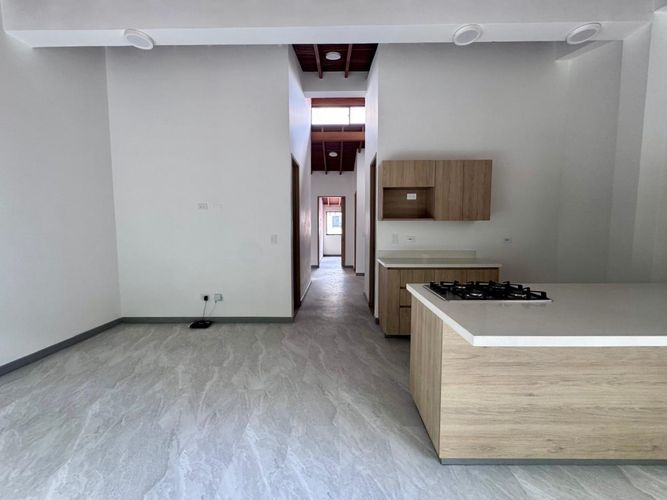 Apartamento de 2 alcobas en arriendo en Cristobal, Medellín, 80 m² · foto 4 de 16