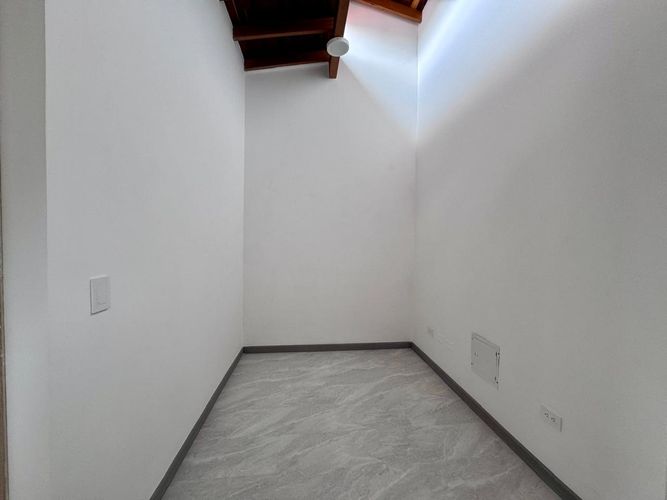 Apartamento de 2 alcobas en arriendo en Cristobal, Medellín, 80 m² · foto 10 de 16