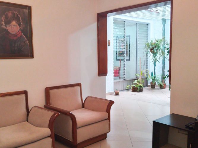 Casa de 3 alcobas en venta en Laureles, Medellín, 200 m² · foto 2 de 20